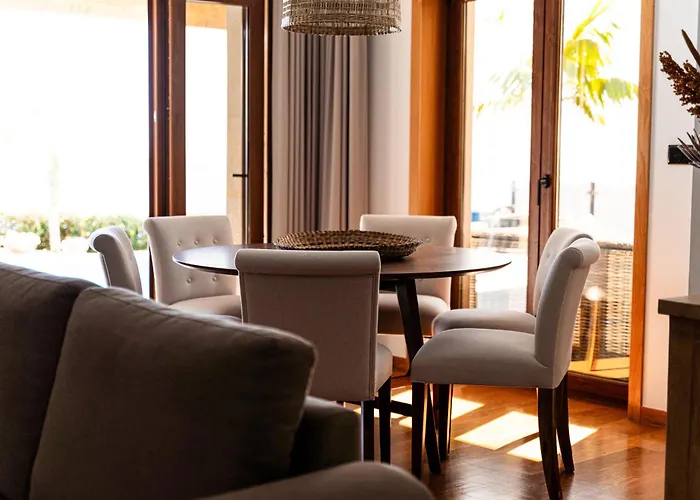 Galvao House Experience Vila