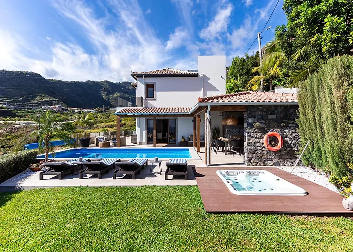 Galvao House Experience Vila Ribeira Brava