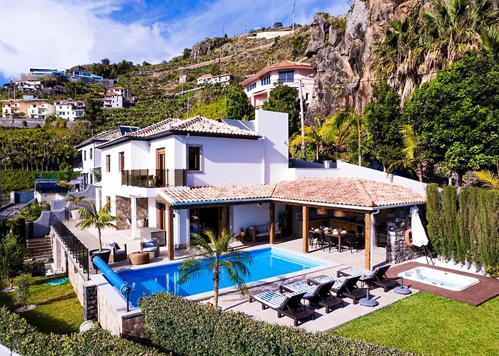 Vila Galvao House Experience